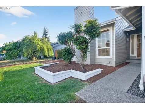 2264 NW Watters Street Roseburg OR 97471