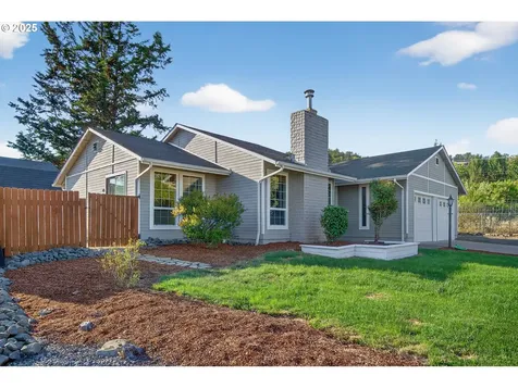 2264 NW Watters Street Roseburg OR 97471