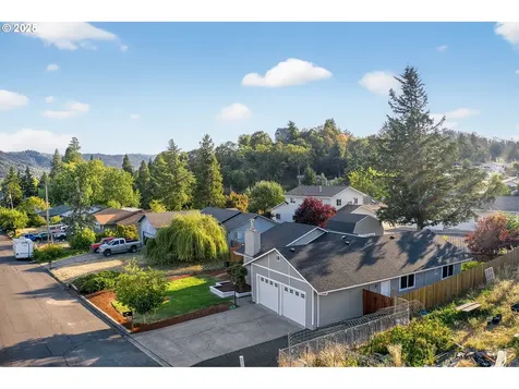 2264 NW Watters Street Roseburg OR 97471