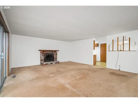 948 V Street Springfield OR 97477