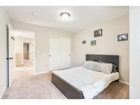 13076 SW Black Walnut Street Portland OR 97224