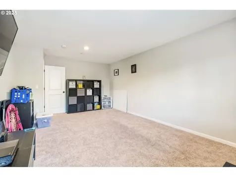 13076 SW Black Walnut Street Portland OR 97224