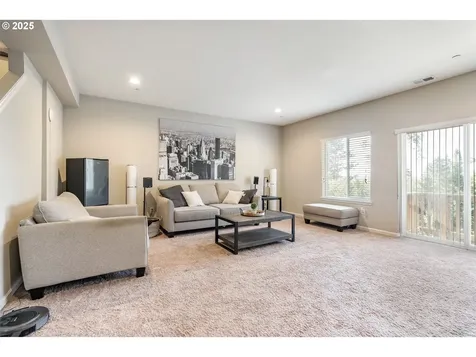 13076 SW Black Walnut Street Portland OR 97224