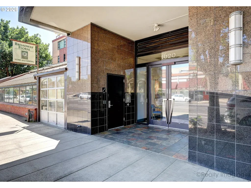 1620 NE Broadway Street Portland OR 97232