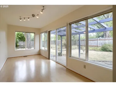 4795 SW Beech Drive Beaverton OR 97005