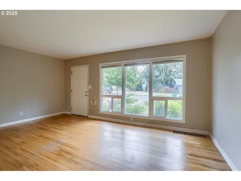 4795 SW Beech Drive Beaverton OR 97005