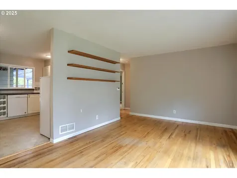4795 SW Beech Drive Beaverton OR 97005
