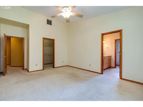1969 NW Woodland Drive Mcminnville OR 97128