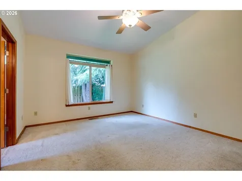 1969 NW Woodland Drive Mcminnville OR 97128
