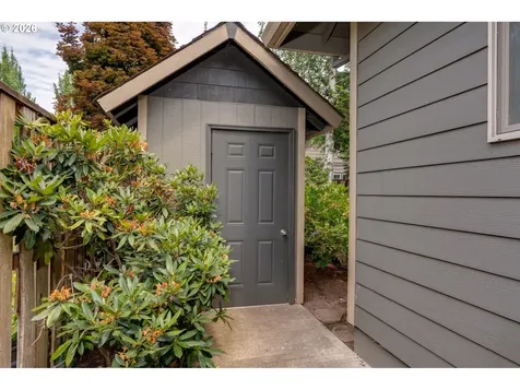 1969 NW Woodland Drive Mcminnville OR 97128