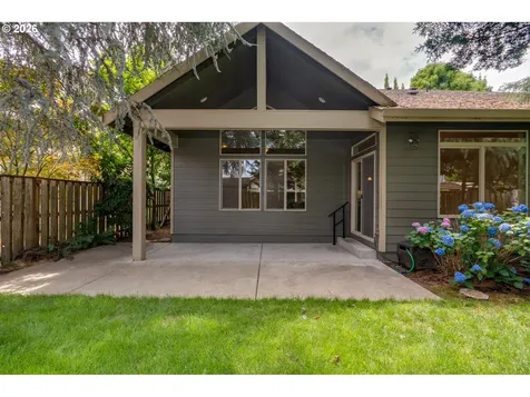 1969 NW Woodland Drive Mcminnville OR 97128