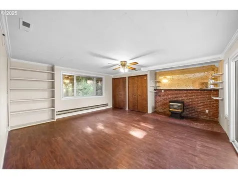 1564 NW Spray Court Roseburg OR 97471