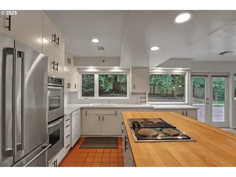 155 SW Midvale Road Portland OR 97219