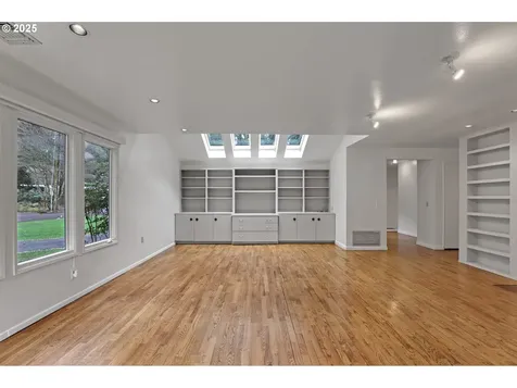 155 SW Midvale Road Portland OR 97219