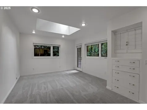 155 SW Midvale Road Portland OR 97219