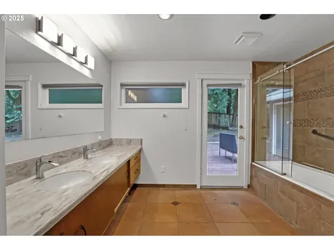 155 SW Midvale Road Portland OR 97219