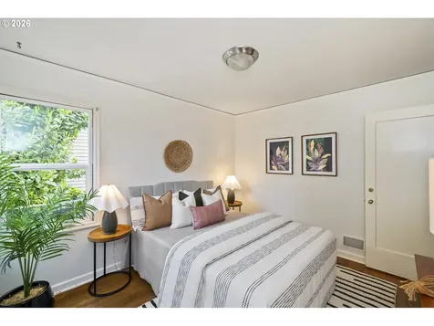 6516 NE 23rd Avenue Portland OR 97211