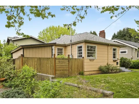 6516 NE 23rd Avenue Portland OR 97211