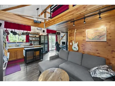 6516 NE 23rd Avenue Portland OR 97211