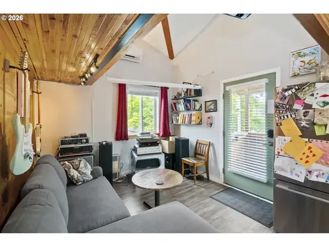 6516 NE 23rd Avenue Portland OR 97211