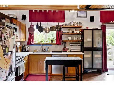 6516 NE 23rd Avenue Portland OR 97211
