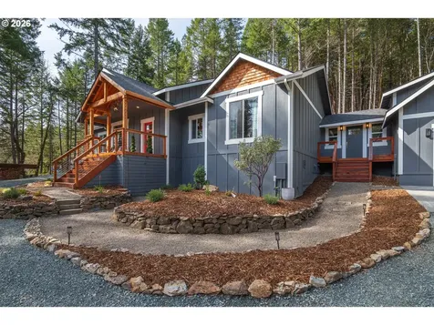 322 Round Prairie Road Wilderville OR 97543