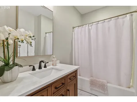 322 Round Prairie Road Wilderville OR 97543