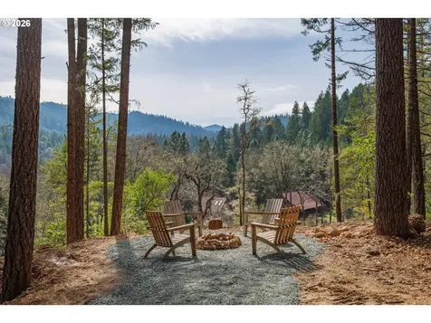 322 Round Prairie Road Wilderville OR 97543
