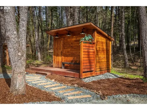 322 Round Prairie Road Wilderville OR 97543