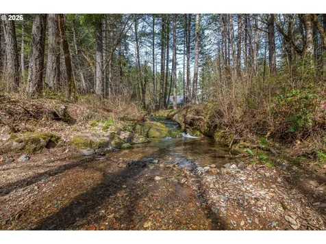 322 Round Prairie Road Wilderville OR 97543