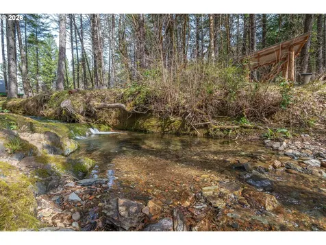 322 Round Prairie Road Wilderville OR 97543