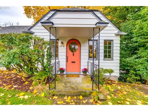 6416 SE Scott Drive Portland OR 97215