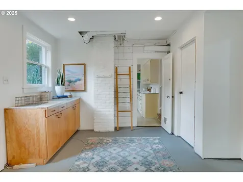 6416 SE Scott Drive Portland OR 97215