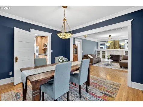 1839 SE 42nd Avenue Portland OR 97215