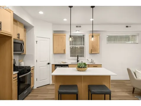 19942 SW Bernhardt Drive Beaverton OR 97007