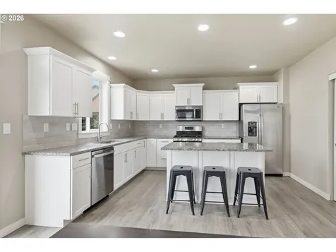1285 Tirion Avenue Eugene OR 97404
