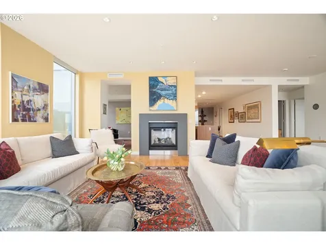 841 S Gaines Street Portland OR 97239