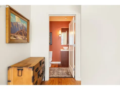 841 S Gaines Street Portland OR 97239