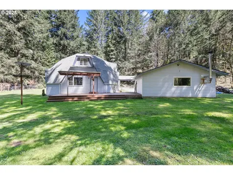 24458 Panther Creek Road Veneta OR 97487