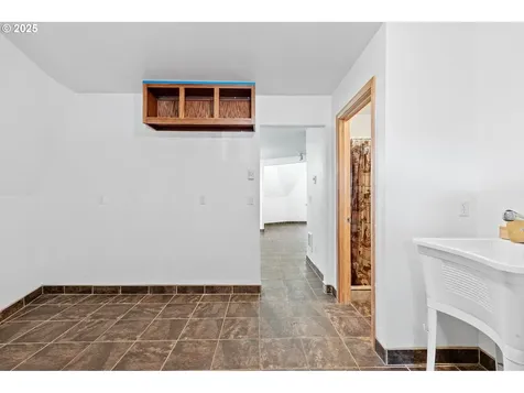 24458 Panther Creek Road Veneta OR 97487