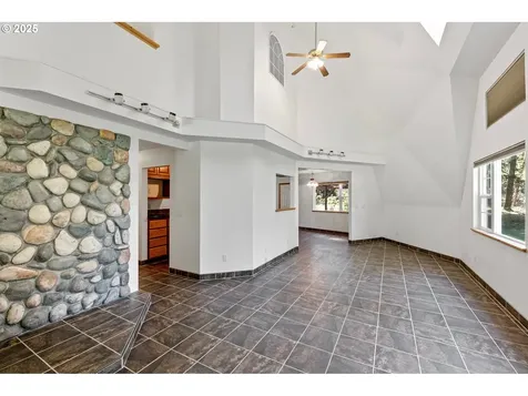 24458 Panther Creek Road Veneta OR 97487