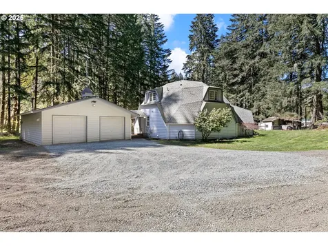 24458 Panther Creek Road Veneta OR 97487