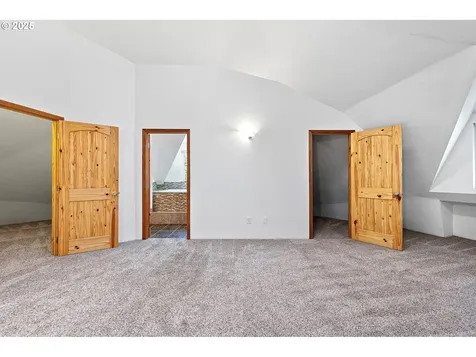 24458 Panther Creek Road Veneta OR 97487