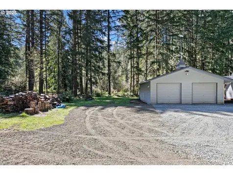 24458 Panther Creek Road Veneta OR 97487