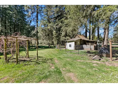 24458 Panther Creek Road Veneta OR 97487