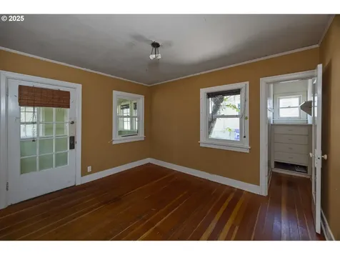 3955 SE Kelly Street Portland OR 97202