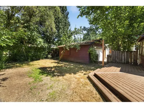 3955 SE Kelly Street Portland OR 97202