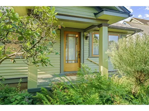 4326 SE Main Street Portland OR 97215