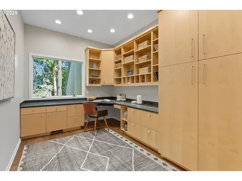 4730 SW Dosch Park Lane Portland OR 97239