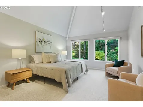 4730 SW Dosch Park Lane Portland OR 97239